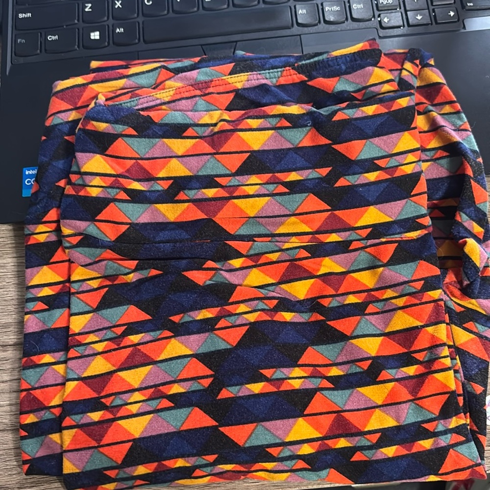 Lularoe- Mixed colors - Orange & Misc